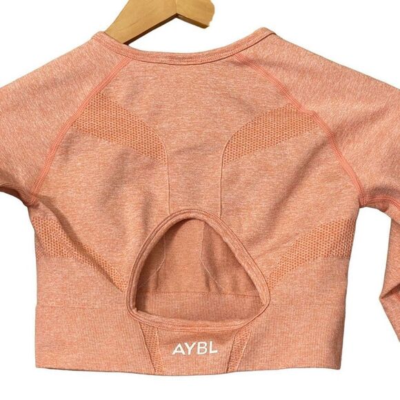 AYBL Motion Seamless Long Sleeve Crop Top peach small - Picture 14 of 16